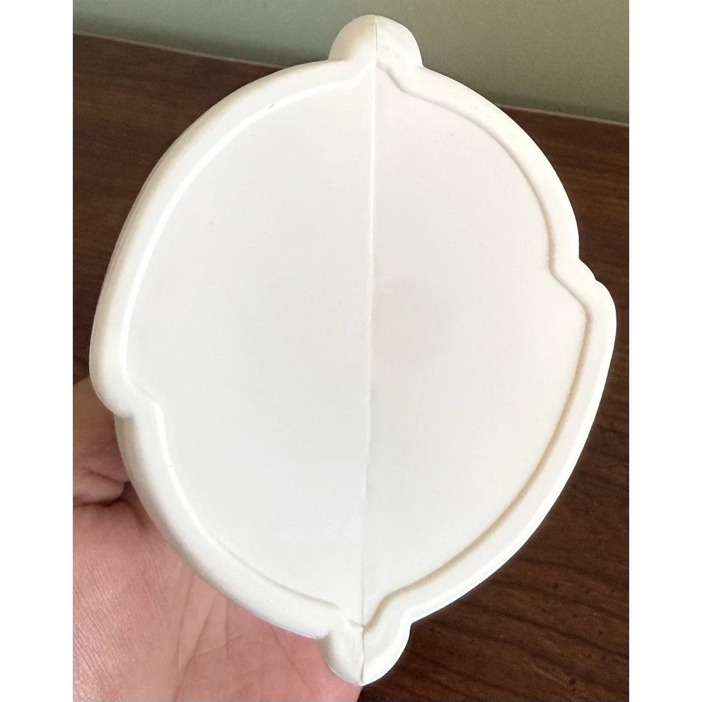 Avon Polar Bear Pair Baking Soda Fridge Holder VINTAGE Plastic White Blue 4